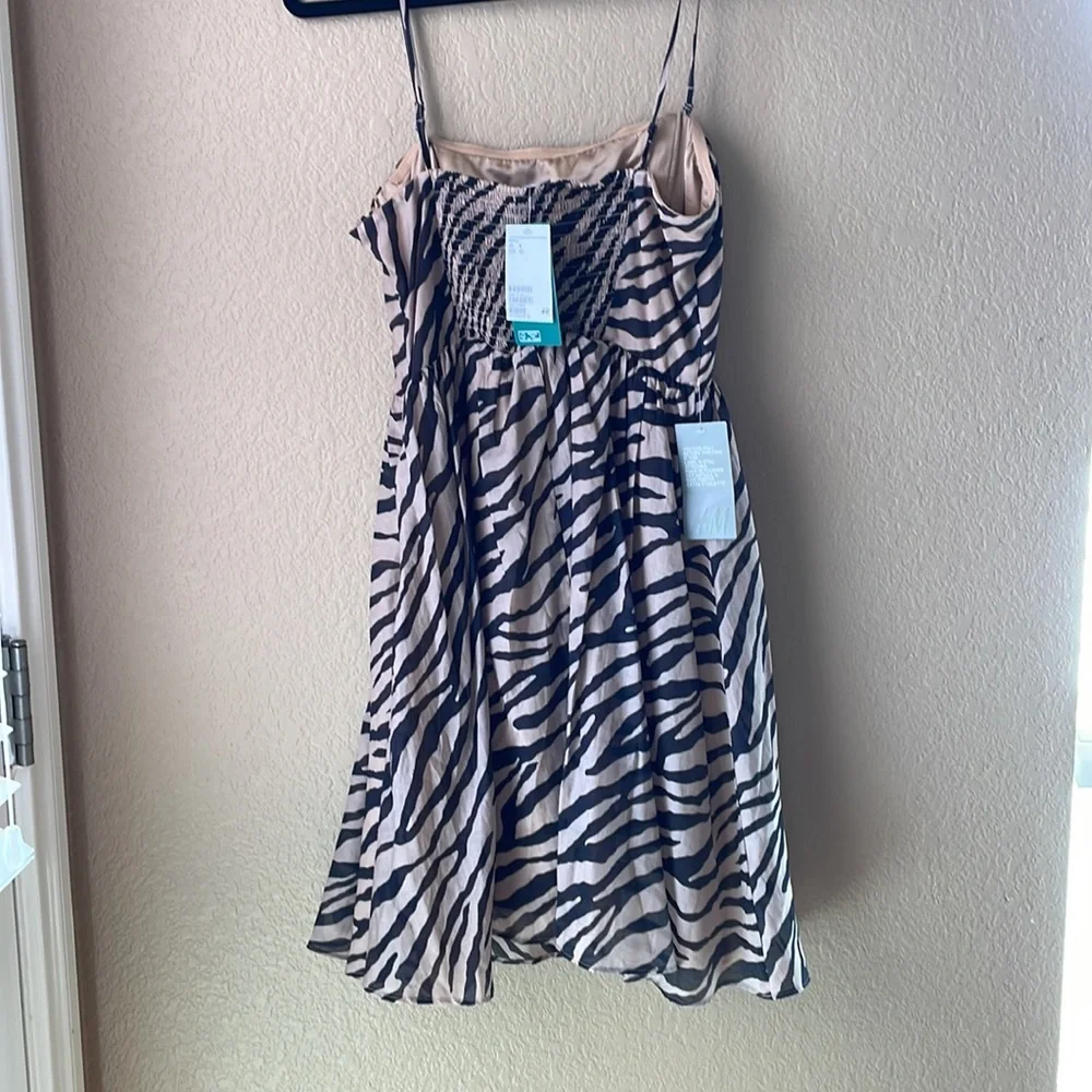 NWT H&M Black Tan Zebra striped mini dress size 8 - Picture 8 of 8